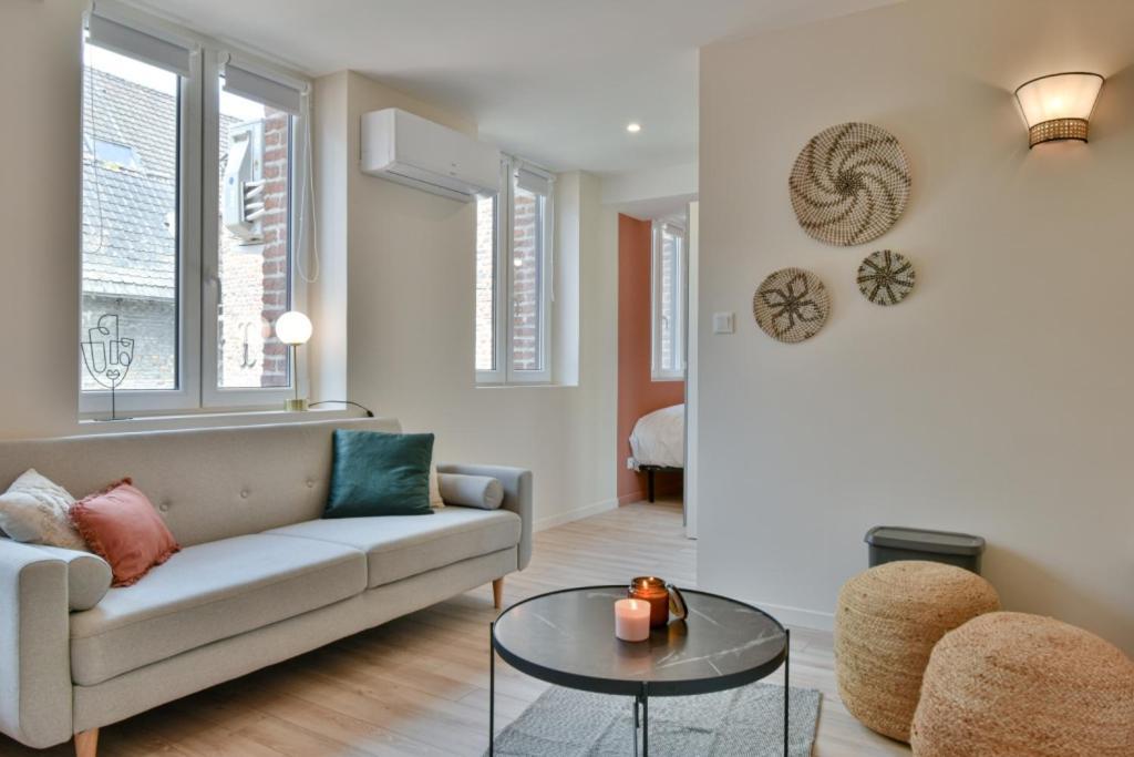 Residence Jean Hardy - Hyper Centre, Parking Gratuit, Wifi, Clim, Gare Valenciennes Buitenkant foto