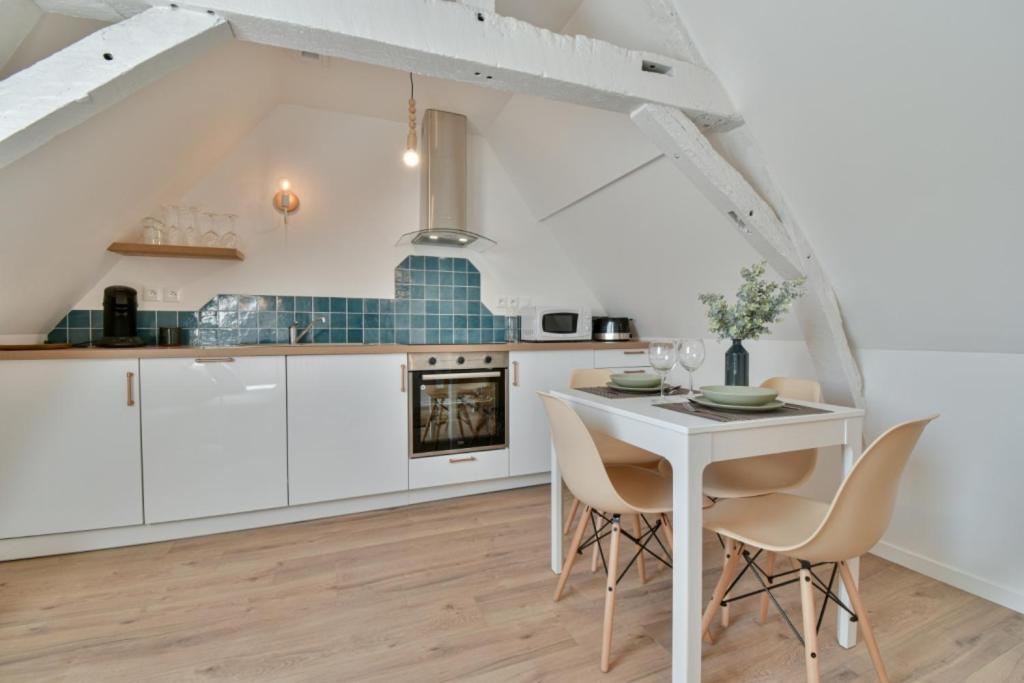 Residence Jean Hardy - Hyper Centre, Parking Gratuit, Wifi, Clim, Gare Valenciennes Buitenkant foto