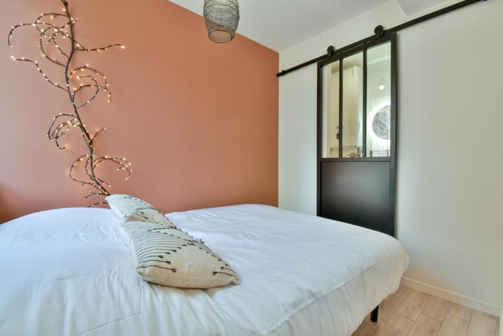 Residence Jean Hardy - Hyper Centre, Parking Gratuit, Wifi, Clim, Gare Valenciennes Buitenkant foto